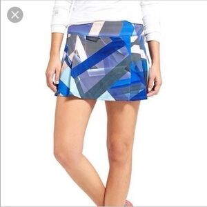 Athleta Electric Geo Speed Skort Size Small EUC